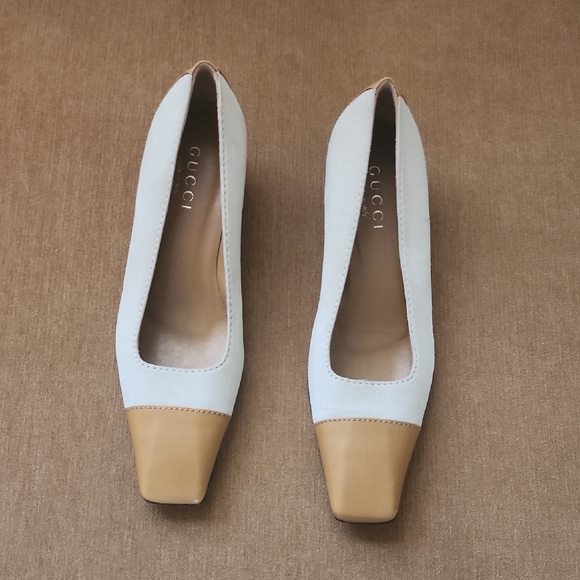 Gucci Women's Cream and Tan Heels - Picture 1 of 5